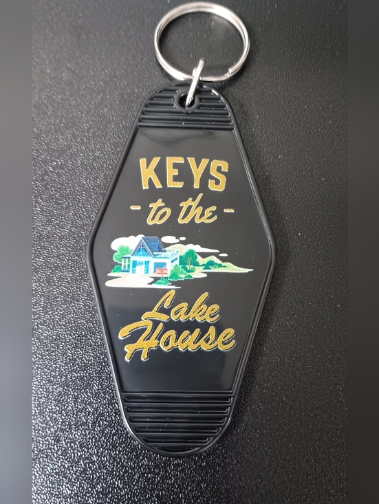 The Unbranded Brand Accessories - Keys to the Lake House Keychain